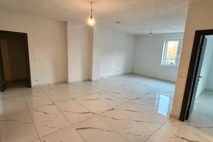 Wohnung Hildburghausen - 2 Zimmer, 55 m&sup2;, 650&euro; | Angebot:25989734
