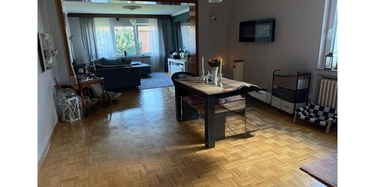 Etagenwohnung Berkatal - 6 Zimmer, 150 m&sup2;, 1.000&euro; | Angebot:25872359