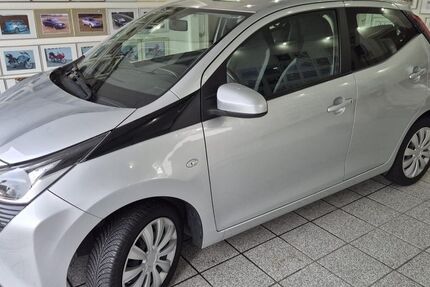Toyota Aygo (X) 110.000 km 6.500 &euro; Bienenbüttel 29553