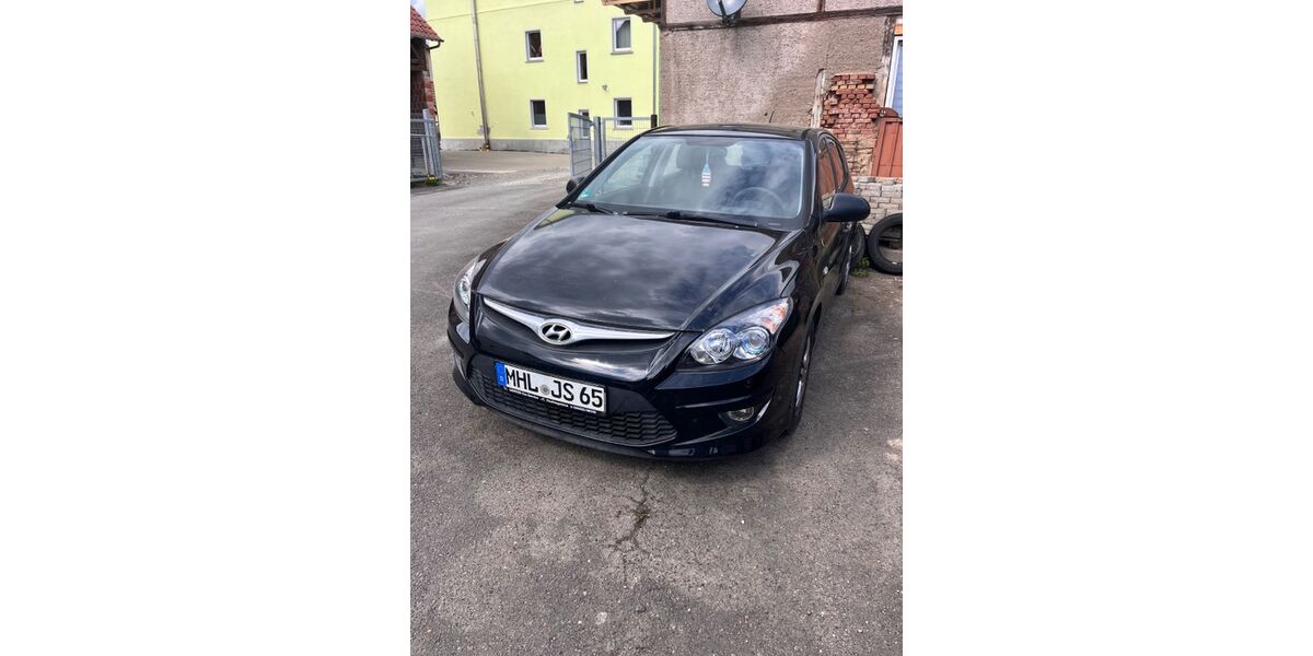 Hyundai i30 141.000 km 1.800 &euro; Großengottern 99991