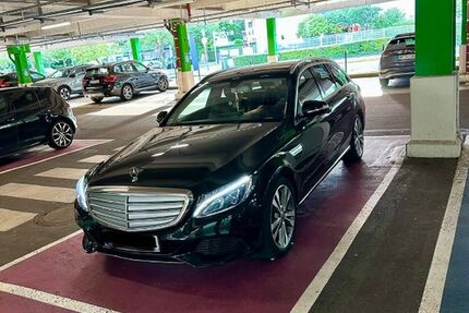 Mercedes-Benz C 250 137.000 km 18.700 &euro; Hamburg 22143