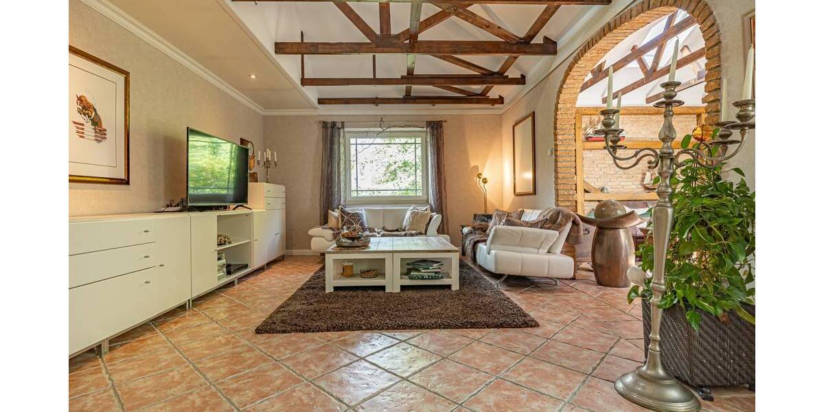 Bungalow Brokstedt - 5 Zimmer, 192 m&sup2;, 599.000&euro; | Angebot:25685663