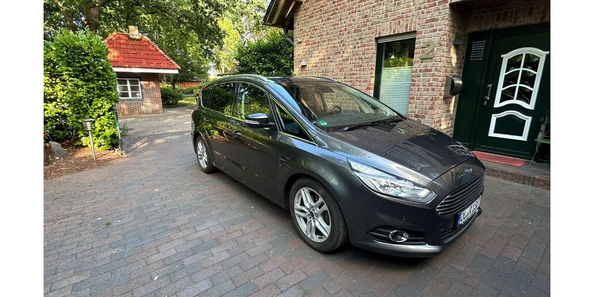 Ford S-Max 75.000 km 16.900 &euro; Hatten 26209