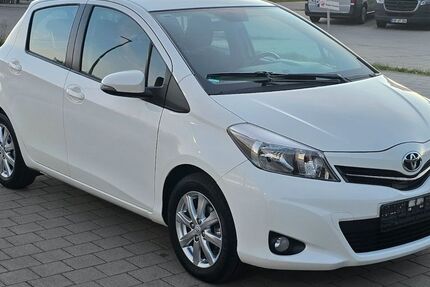 Toyota Yaris 122.000 km 5.900 &euro; Reichertshofen 85084