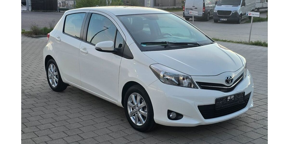 Toyota Yaris 122.000 km 5.900 &euro; Reichertshofen 85084