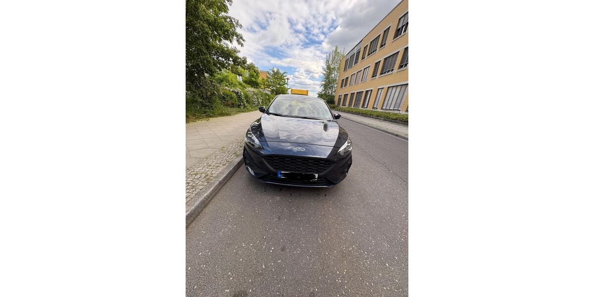 Ford Focus 92.000 km 13.000 &euro; Berlin 12627