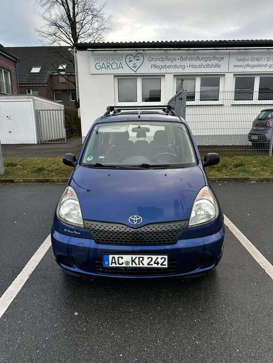 Yaris