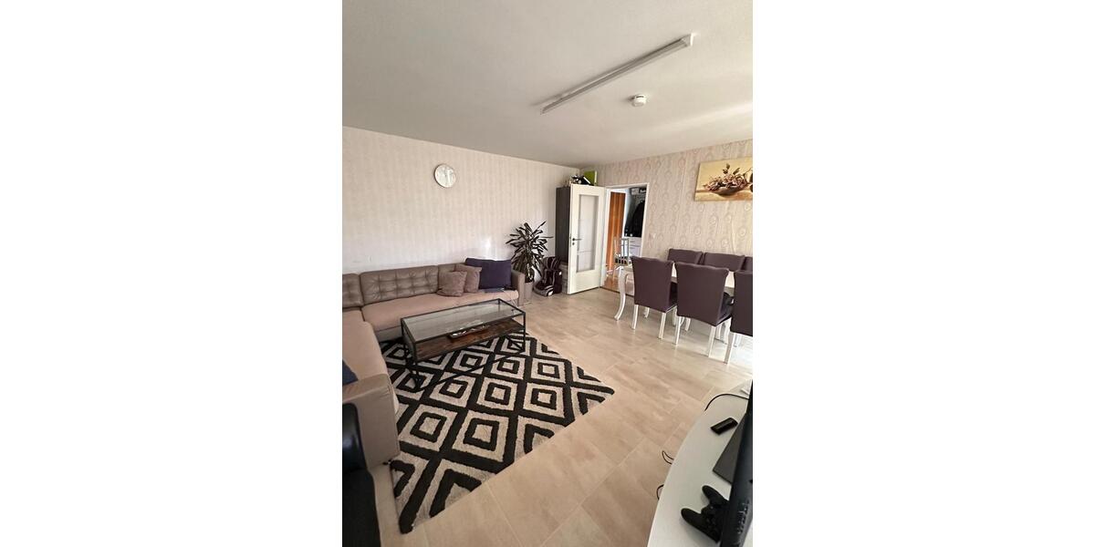 3-Zimmer Wohnung Mit Eigenenr Parkplatz 3 zimmer