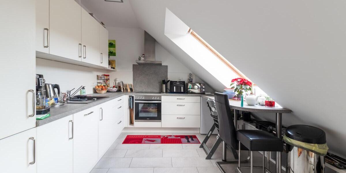 Attraktive Dachgeschoßwohnung mit herrlichem Blick ins Grüne in Trier-Irsch 3 zimmer