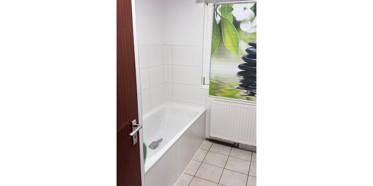 Einfamilienhaus Essenbach - 5 Zimmer, 250 m&sup2;, 2.100&euro; | Angebot:26340530