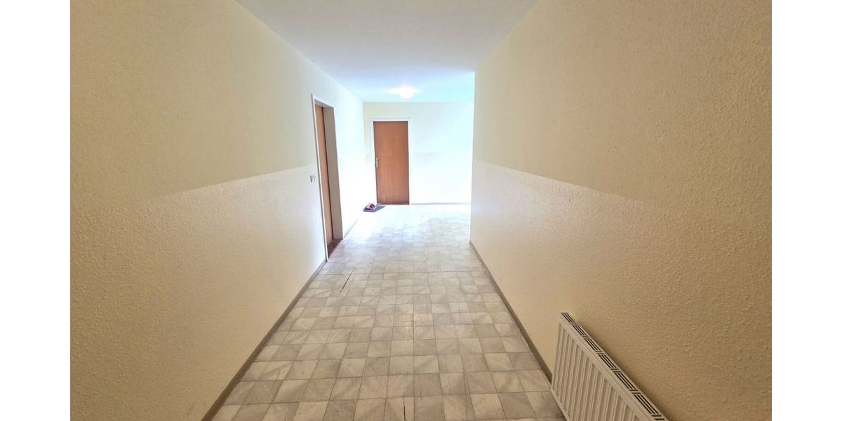 2-Zimmer-Wohnung mit PKW-Stellplatz! Barrierefrei! Ideal für Eigennutzer oder Kapitalanleger! - Erdgeschoßwohnung Burgstädt | Angebot:25645940