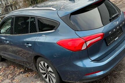 Ford Focus 83.200 km 7.600 &euro; Berlin 10829