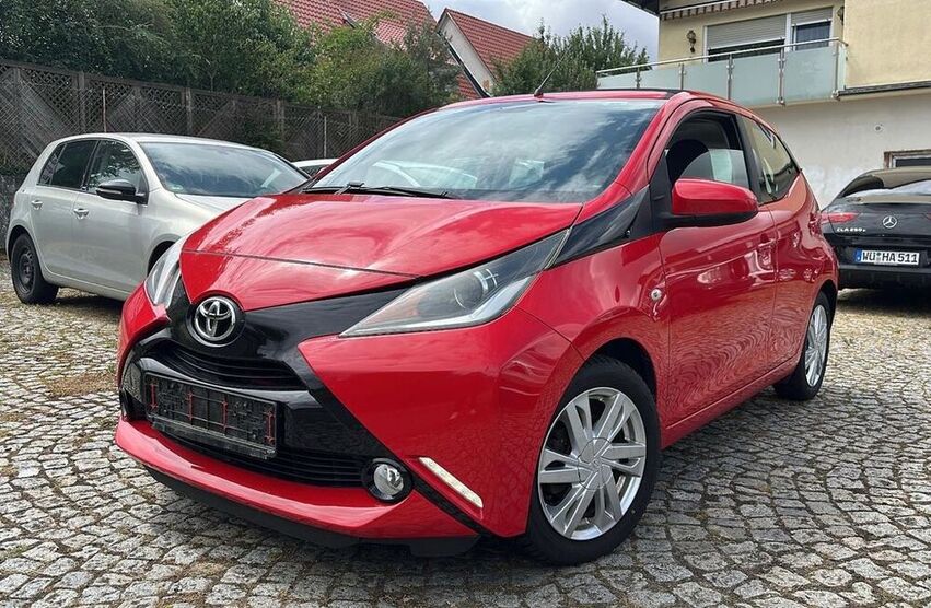 Aygo (X)