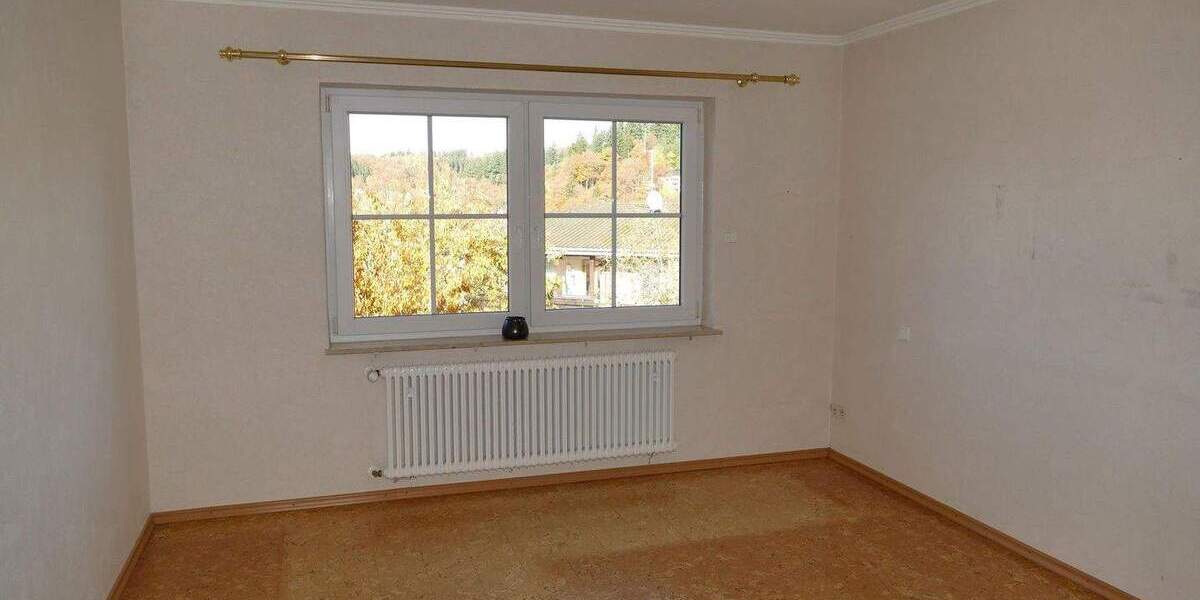 Mehrfamilienhaus, Wohnhaus Jünkerath - 5 Zimmer, 139 m&sup2;, 219.000&euro; | Angebot:25732255