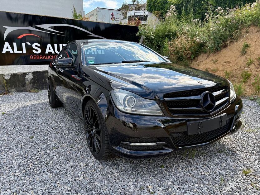 Mercedes-Benz C 250 145.900 km 12.500 € Backnang 71522