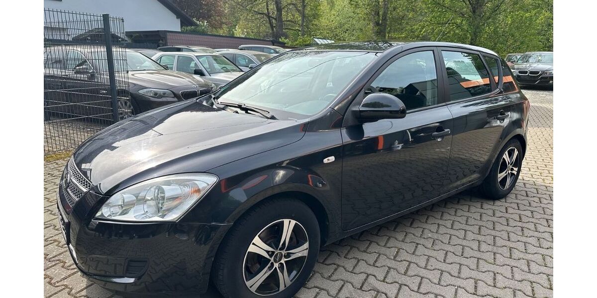 Kia ceed / Ceed 187.000 km 1.300 &euro; Siegen 57080