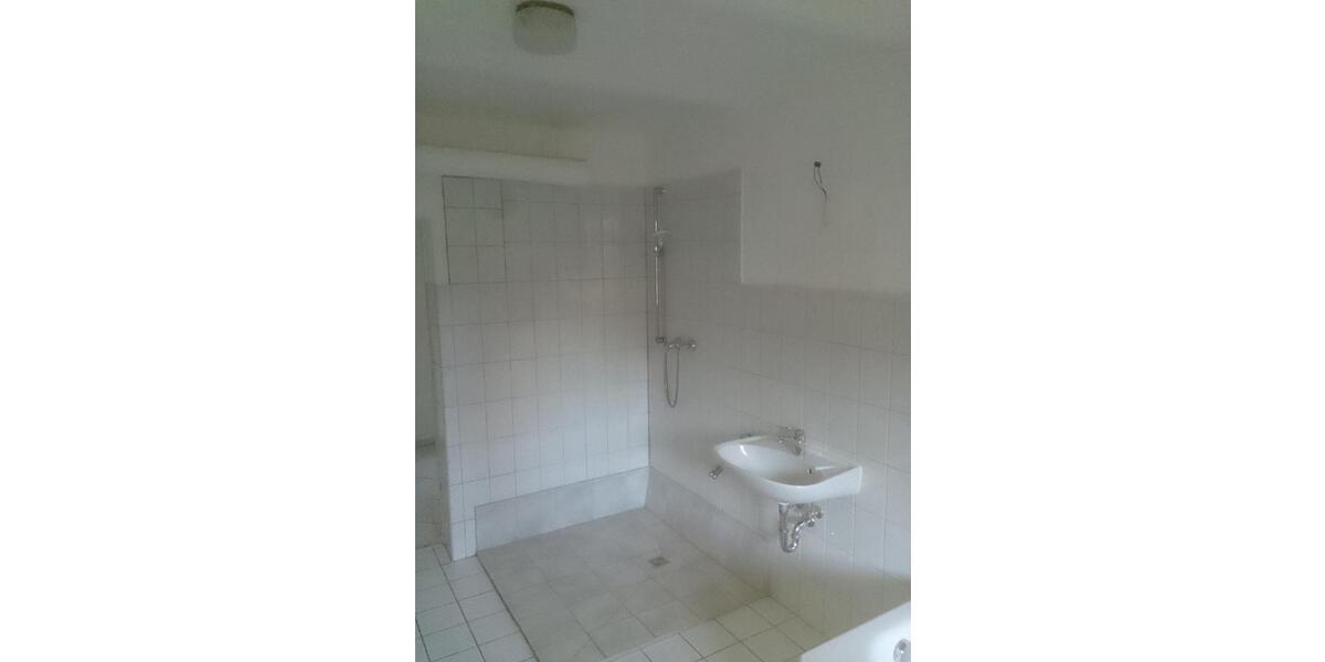 Villa Kaulsdorf - 9 Zimmer, 306 m&sup2;, 279.000&euro; | Angebot:26427342