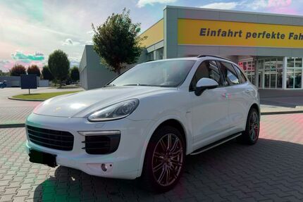 Porsche Cayenne 135.770 km 27.500 &euro; Nürnberg 90451