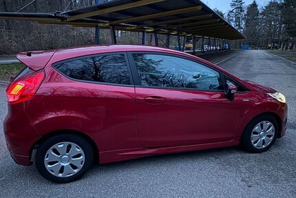 Ford Fiesta 96.654 km 7.200 &euro; Ettlingen 76275