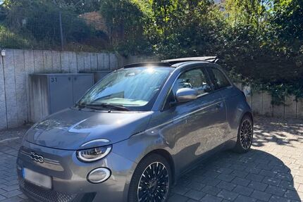 Fiat 500e 43.500 km 18.999 &euro; Überlingen 88662