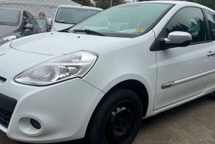 Renault Clio 83.000 km 4.990 &euro; Hoppegarten Hönow 15366