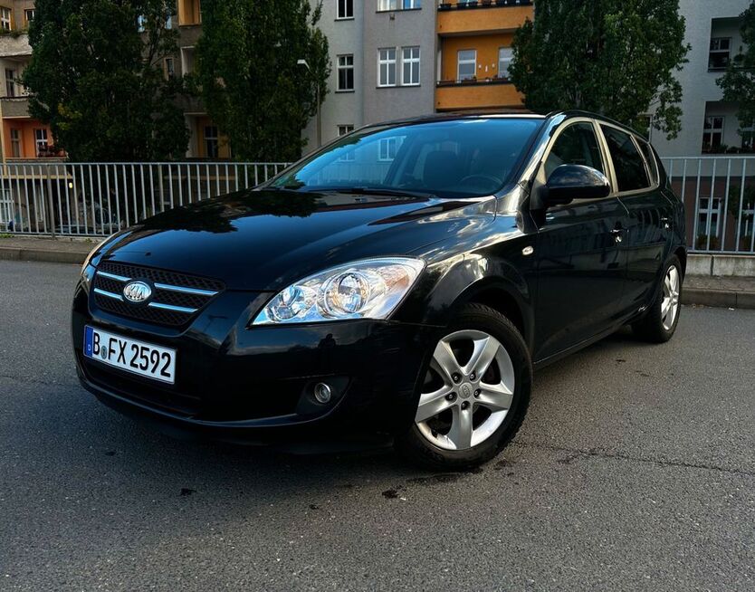 Kia ceed / Ceed 114.000 km 3.450 € Berlin 13357