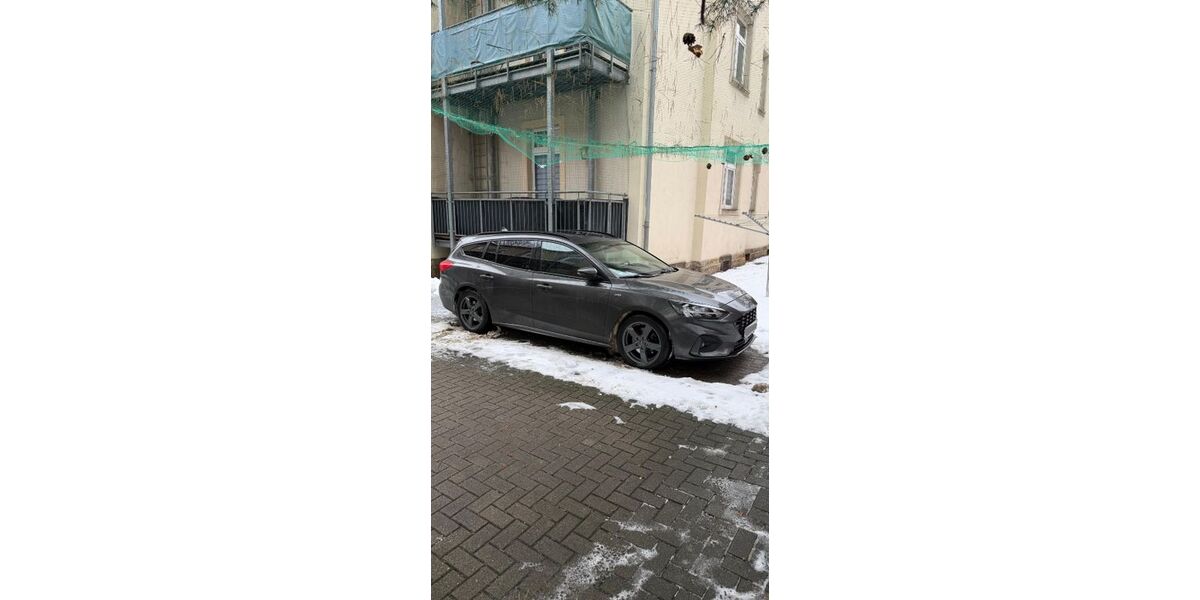 Ford Focus 81.000 km 17.800 &euro; Dresden 01159