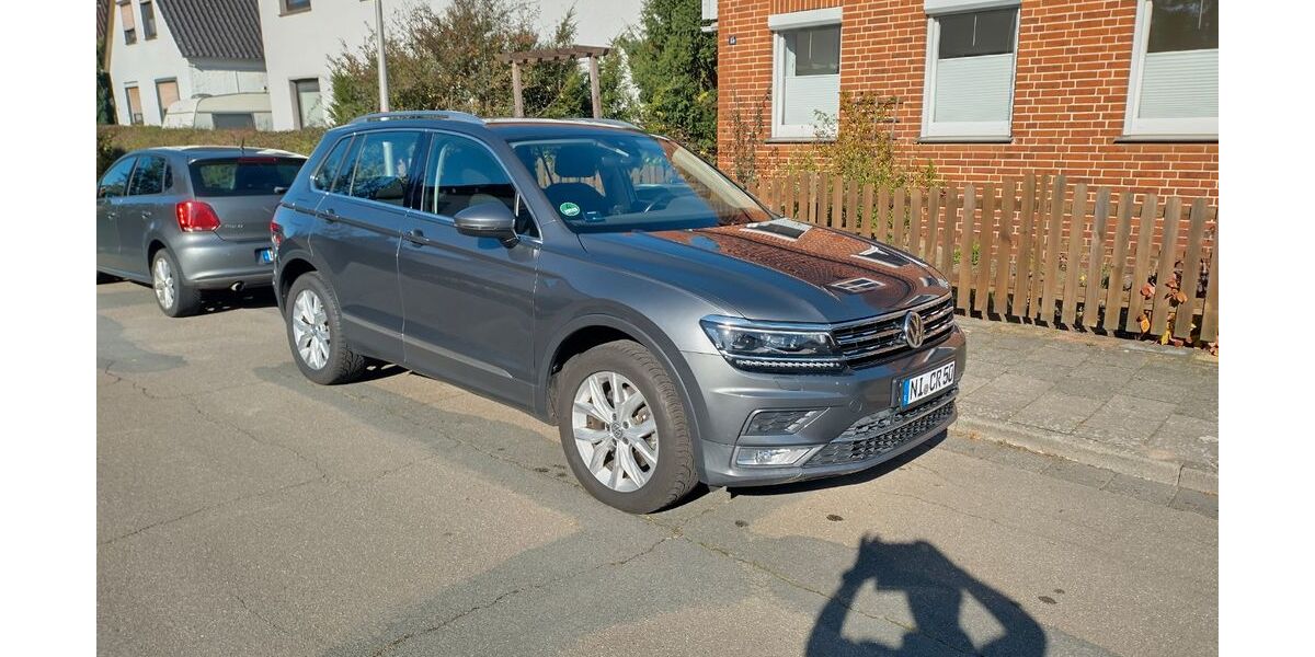 VW Tiguan 76.500 km 22.500 &euro; Nienburg, Weser 31582