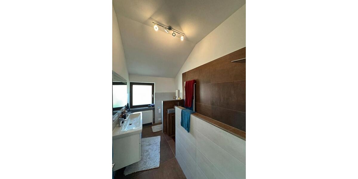 Reihenhaus Friedberg - 4 Zimmer, 130 m&sup2;, 1.800&euro; | Angebot:26205847