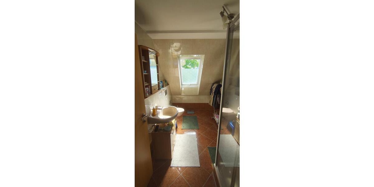 Dachgeschoßwohnung Großröhrsdorf - 4 Zimmer, 115 m&sup2;, 920&euro; | Angebot:26665606