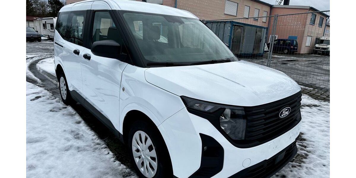 Ford Tourneo Courier 85.300 km 17.800 &euro; Langgöns 35428