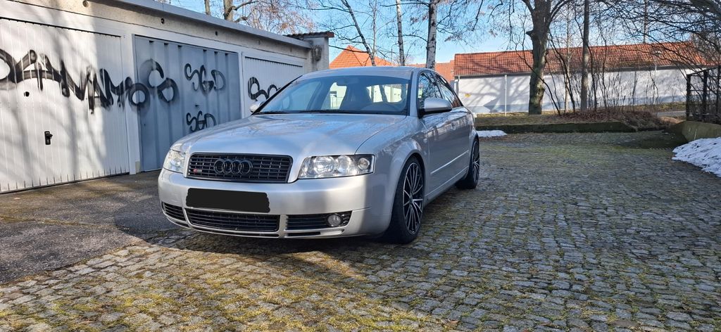 Audi A4 144.000 km 6.490 &euro; Altenburg 04600