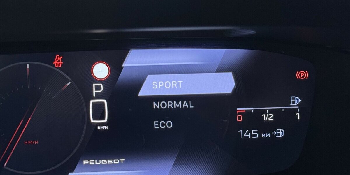 Peugeot 408 GT 130 PureTech EAT8 1.Hand 360° Kamera 21.400 km 24.250 &euro; Lich 35423