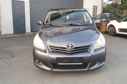 Toyota Verso 333.000 km 3.890 &euro; Ingelheim 55218