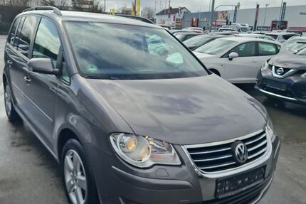 VW Touran 139.000 km 4.999 &euro; Paderborn 33100