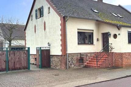 Haus Parchen Parchen - 5 Zimmer, 195 m&sup2;, 270.000&euro; | Angebot:25631120