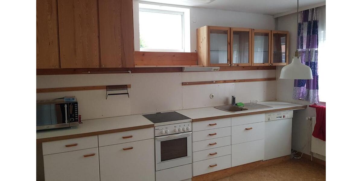 Reiheneckhaus mit großem Garten und Garage 5 zimmer