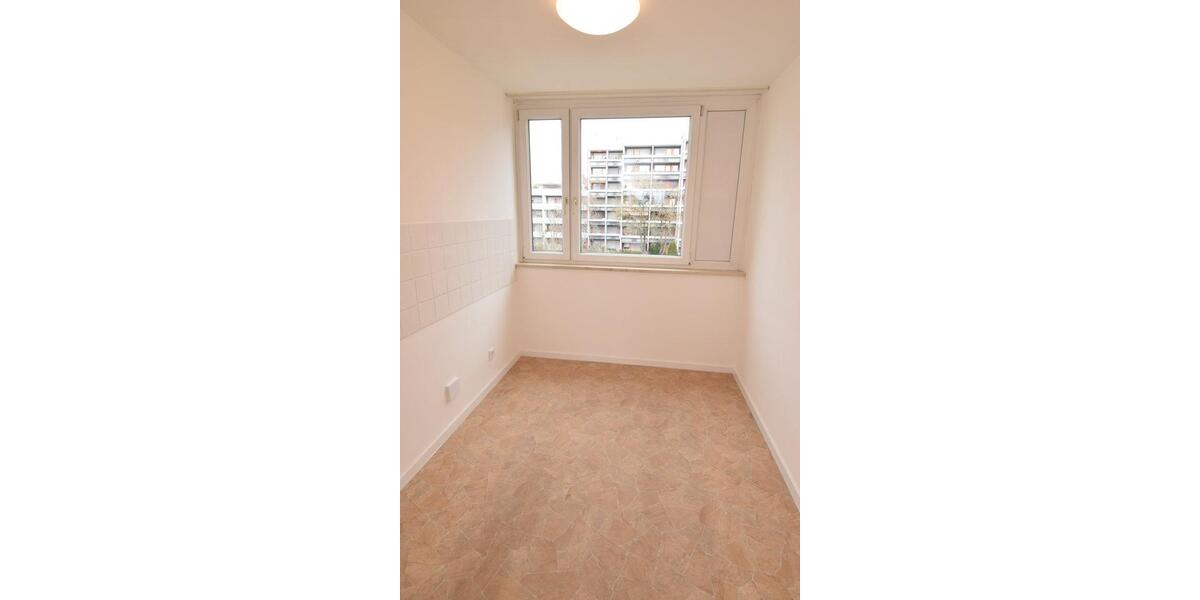 Etagenwohnung Unterhaching - 3 Zimmer, 70 m&sup2;, 1.800&euro; | Angebot:25990547