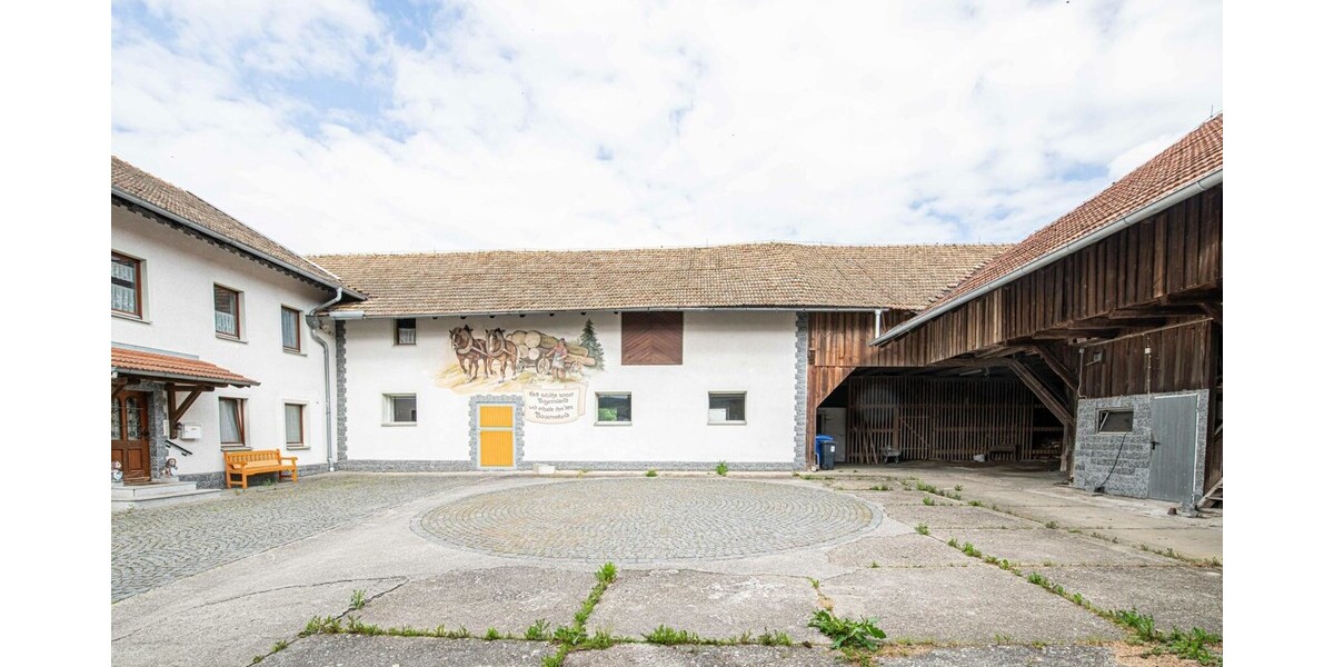 Charmantes Bauernhaus mit vielfältigen Nutzungsmöglichkeiten - Bauernhaus, Landhaus Furth im Wald / Degelberg Degelberg | Angebot:26990285
