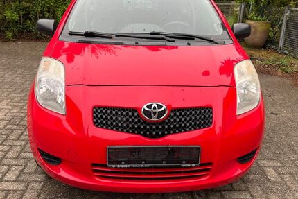 Toyota Yaris 170.000 km 2.450 &euro; Celle 29221