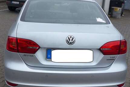 VW Jetta 198.000 km 4.390 € Bergisch Gladbach 51465