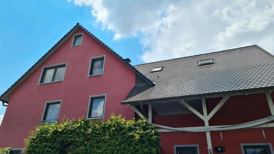 Großzügiges Zweifamilienhaus mit Einliegerwohnung 8 zimmer