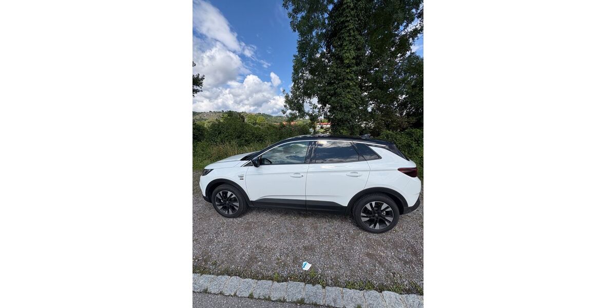 Opel Grandland (X) 85.000 km 15.900 &euro; Kelheim 93309