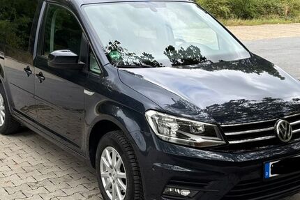 VW Caddy 157.000 km 12.999 &euro; Gütersloh 33334