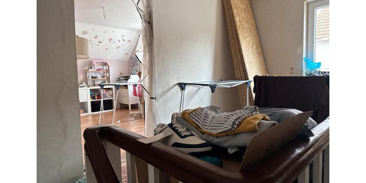 Einfamilienhaus Angelburg - 7 Zimmer, 144 m&sup2;, 250.000&euro; | Angebot:26586045