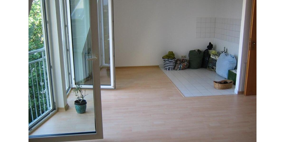 Dachgeschoßwohnung Leipzig Süd - 1.5 Zimmer, 43 m&sup2;, 125.000&euro; | Angebot:26828053