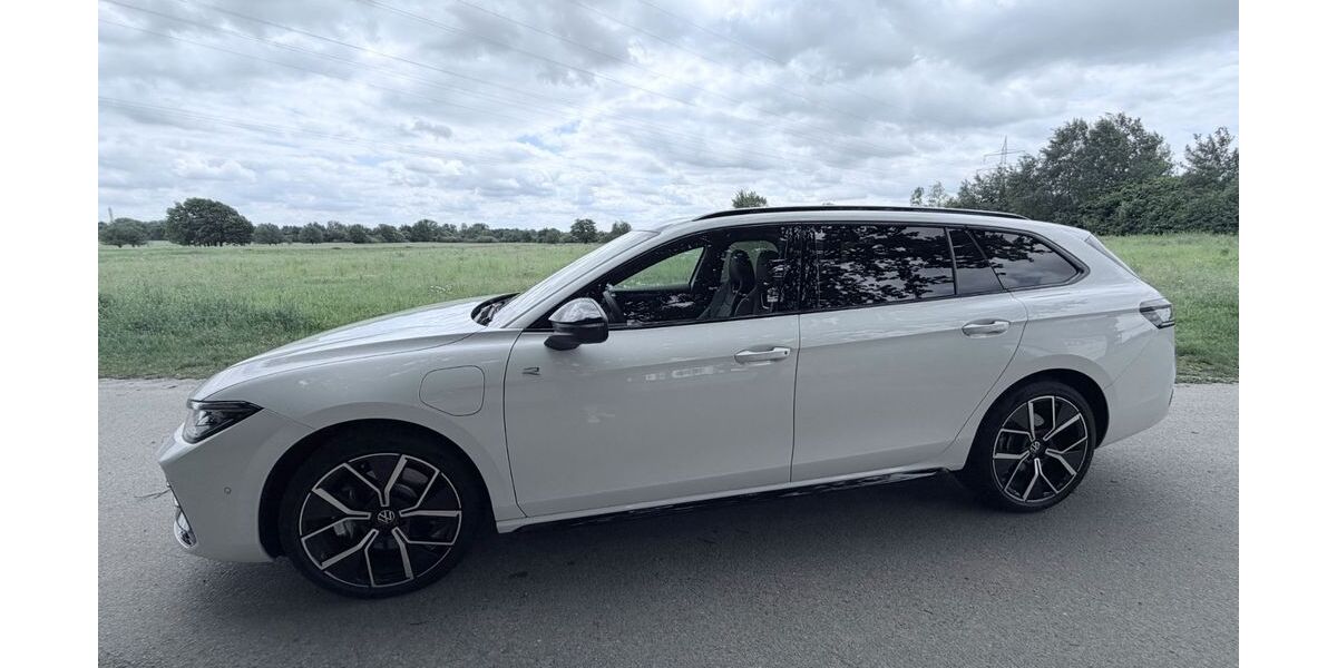 VW Passat 22.800 km 43.450 &euro; Tappenbeck 38479