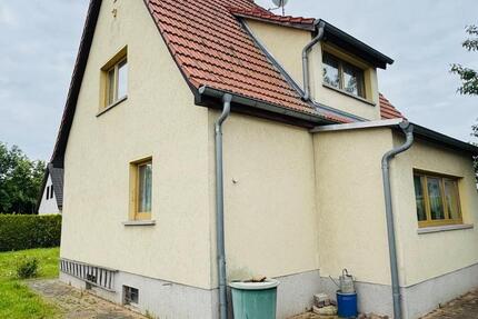 Weißenfels, Kleines Einfamilienhaus auf tollem Grundstück