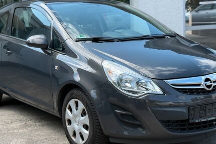 Opel Corsa 216.000 km 1.999 &euro; Wiesbaden 65203