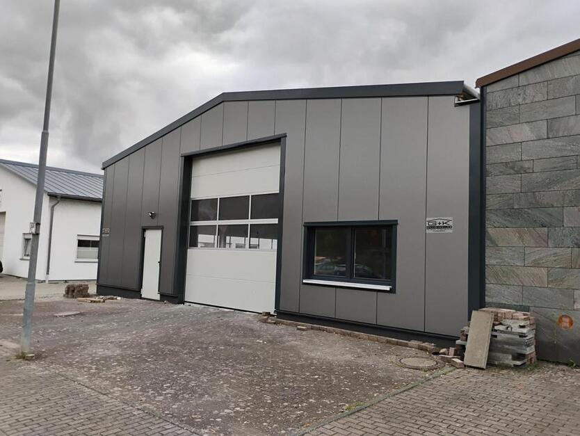 Moderne Neubau Gewerbehalle mit 576m² in Grünsfeld zur Miete zimmer